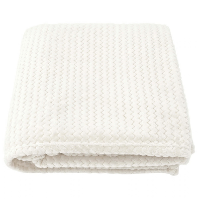 Snuggle Up soft-textured flannel blanket with a plush, cosy feel, perfect for staying warm and comfortable while relaxing.