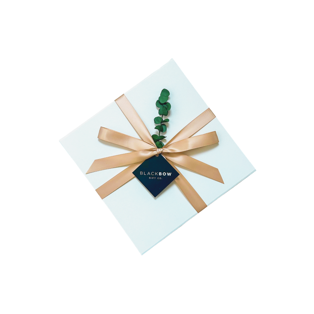 Small White Keepsake Gift Box With Lid