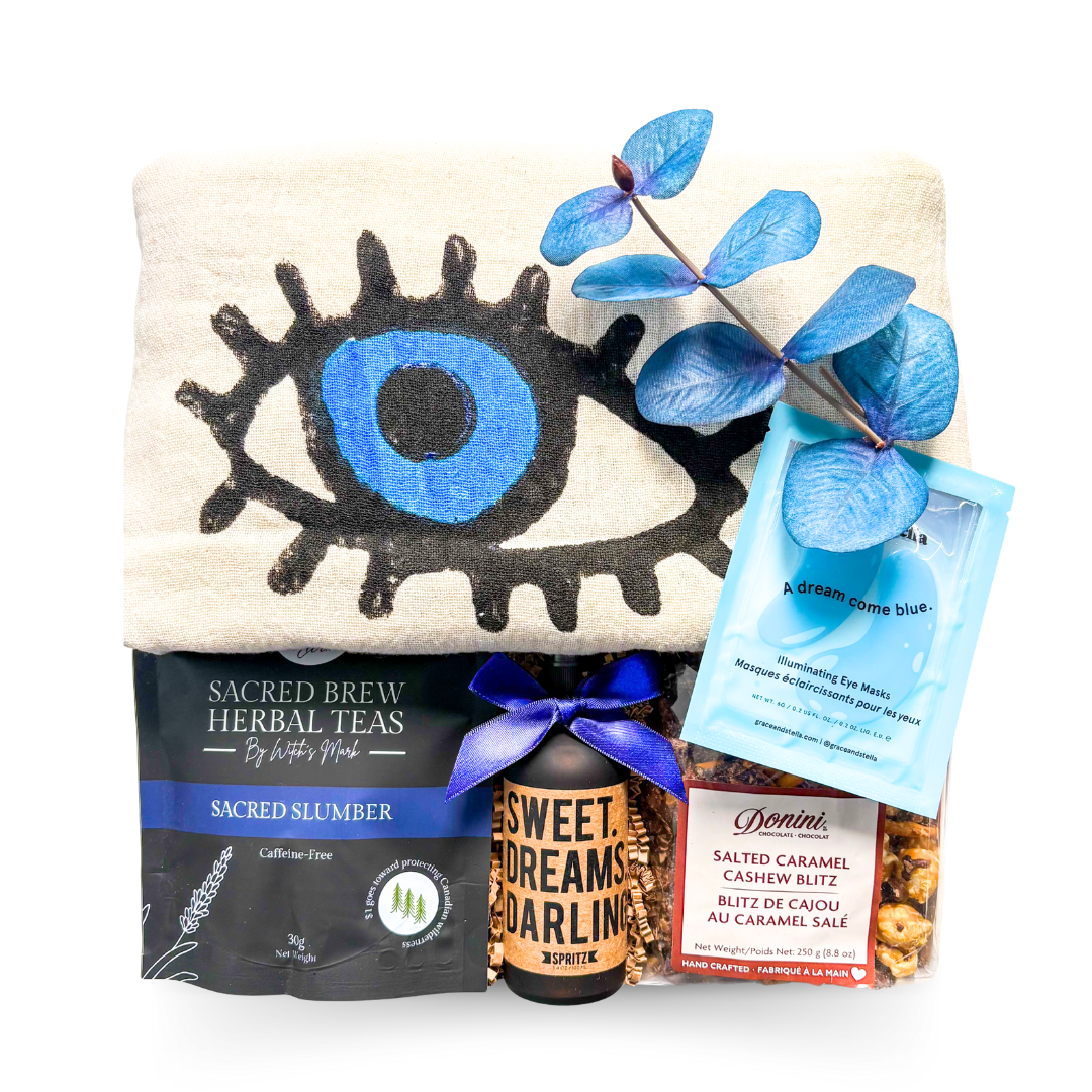 Cozy sleep gift styled to evoke calm, comfort, and restful evenings.
