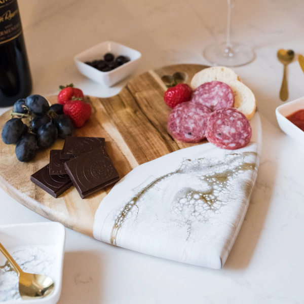 Heart Acacia Board With Ocean Waves Art- White & Gold