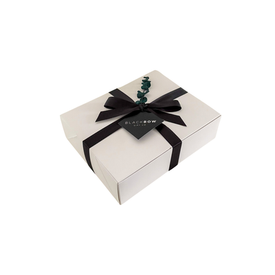 Medium White Signature Gift Box