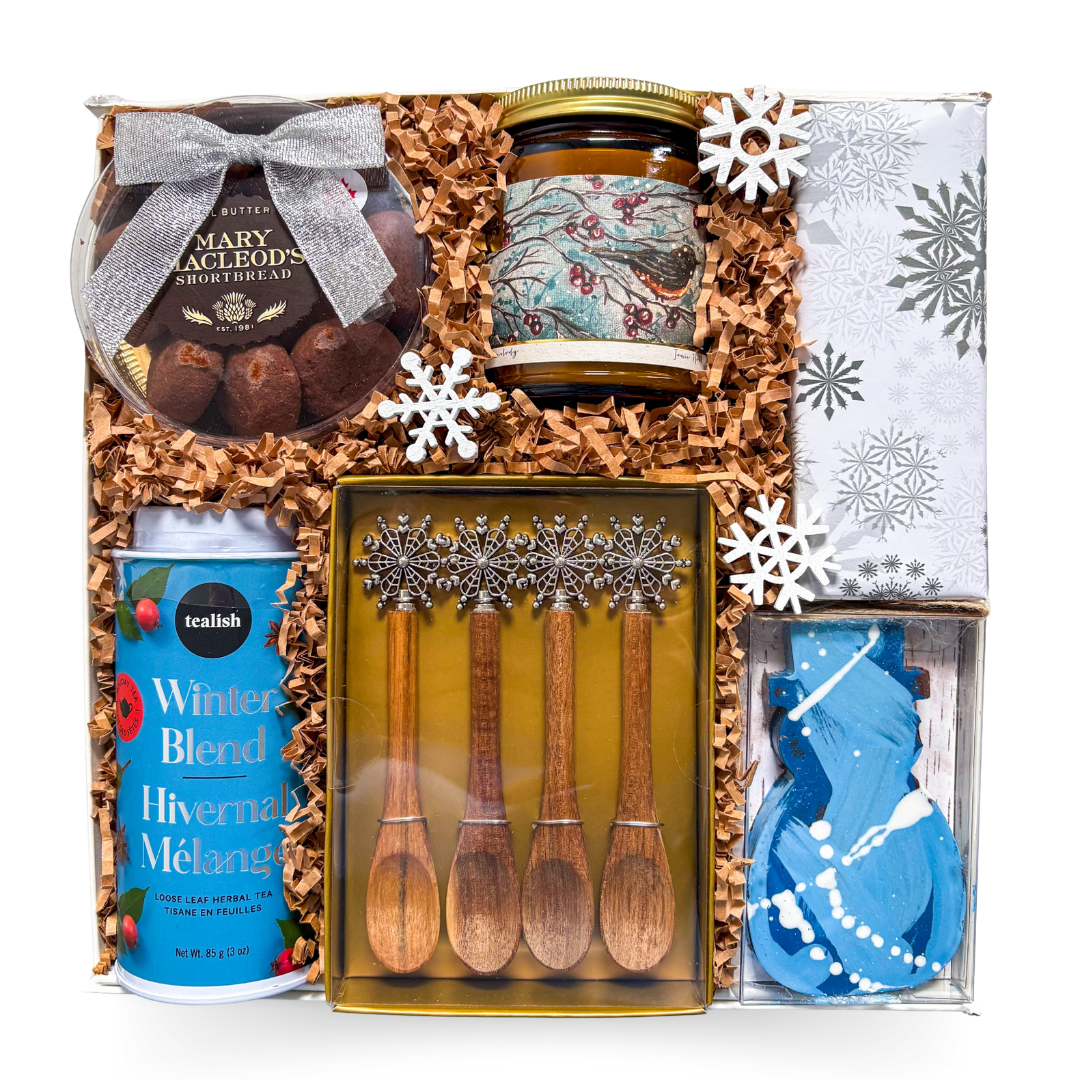 Winter-inspired snack gift styled for cozy, relaxed moments.
